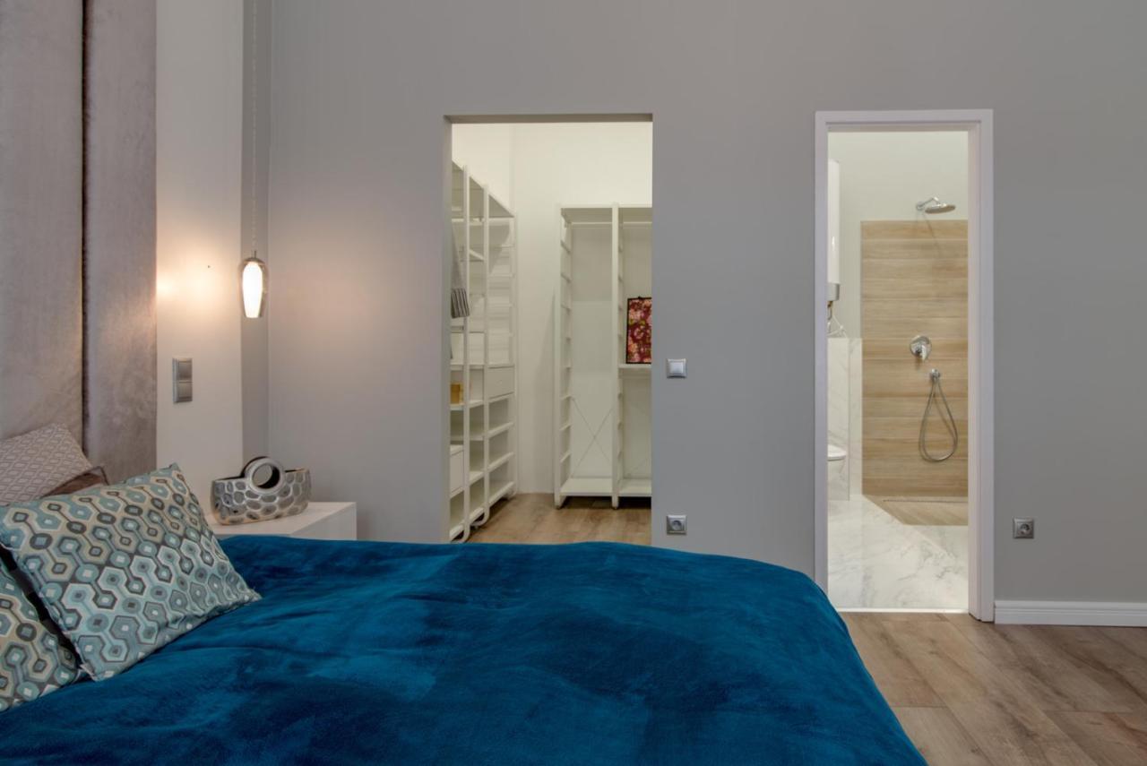 Helios Downtown Martha Apartment Будапеща Екстериор снимка