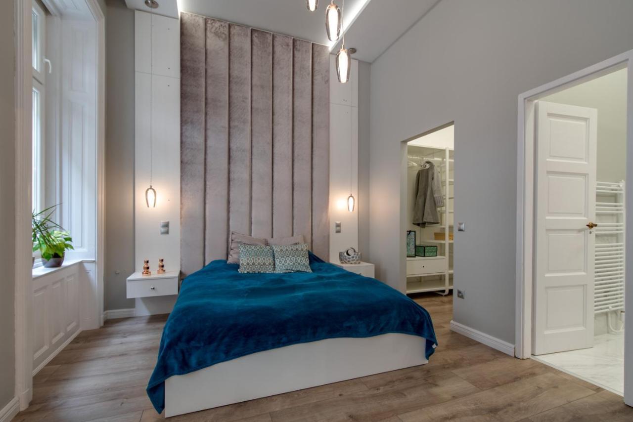 Helios Downtown Martha Apartment Будапеща Екстериор снимка