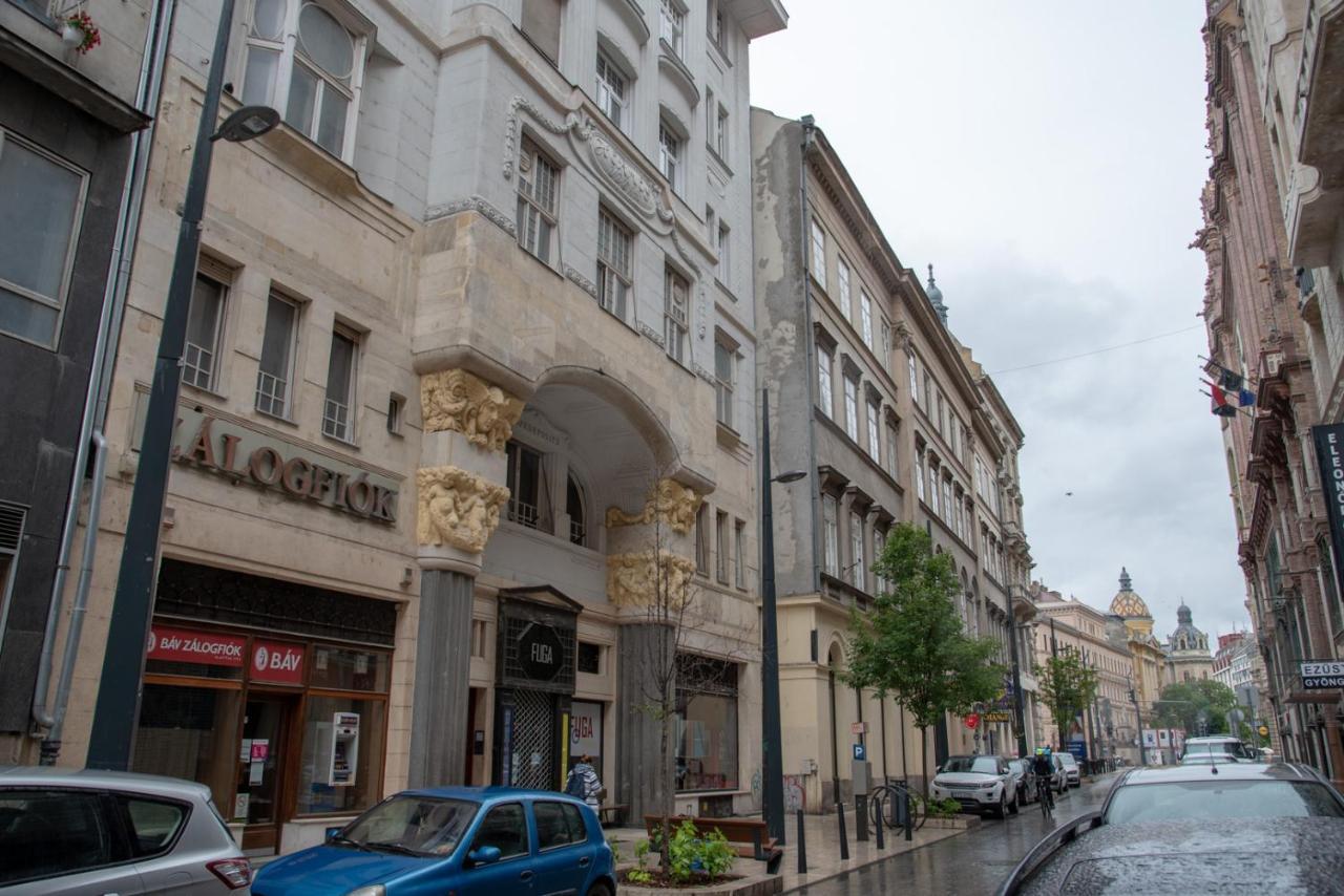 Helios Downtown Martha Apartment Будапеща Екстериор снимка