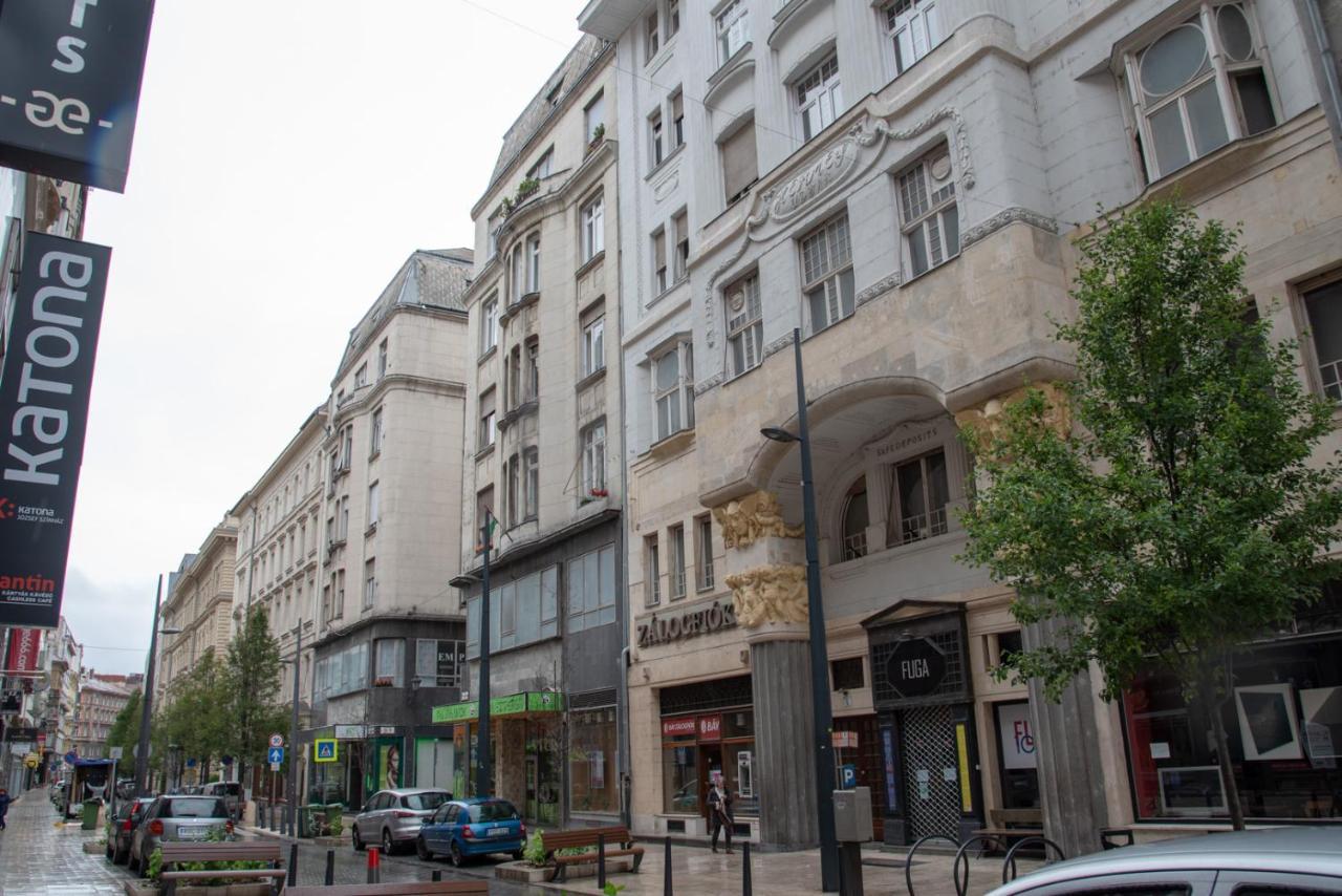 Helios Downtown Martha Apartment Будапеща Екстериор снимка